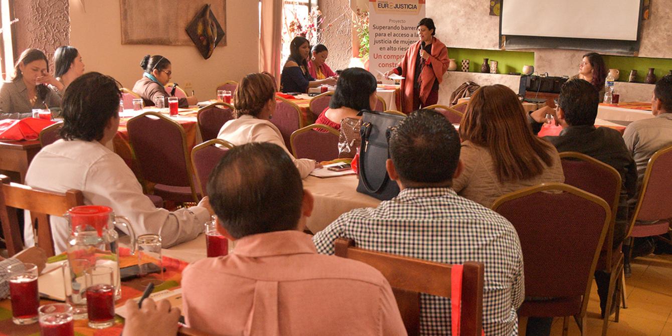 Foro: Ley de Refugios como parte del sistema de protección a mujeres en condiciones de alto riesgo. Foto: Karen Arita / Oxfam en Honduras